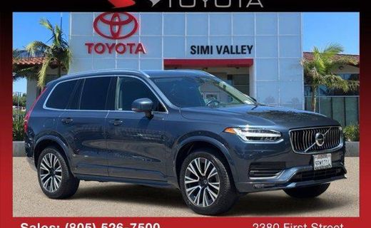 2021 Volvo XC90 Momentum