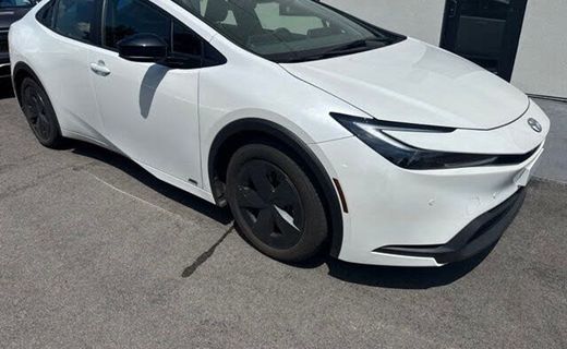 2024 Toyota Prius XLE