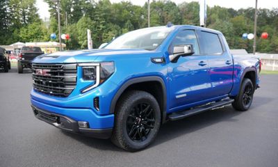 2022 GMC Sierra Elevation