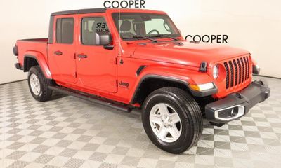 2022 Jeep Gladiator Sport
