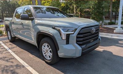 2024 Toyota Tundra SR5
