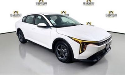2026 Kia K4 GT Line