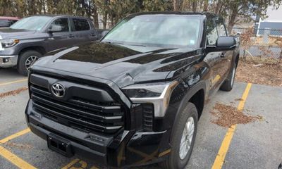 2024 Toyota Tundra SR5