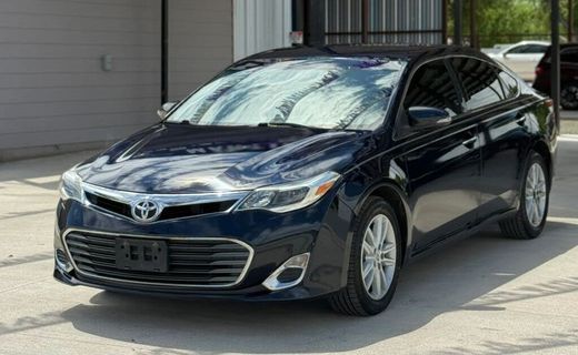 2013 Toyota Avalon XLE