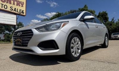 2019 Hyundai Accent SE AND SEL