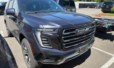2025 GMC Yukon AT4 Ultimate