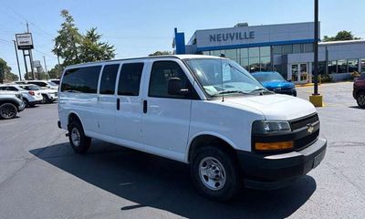 2023 Chevrolet Express LS EXT
