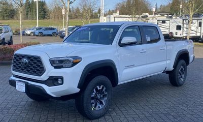 2023 Toyota Tacoma SR5