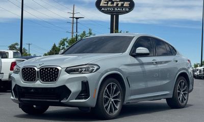 2022 BMW X4 xDrive30i