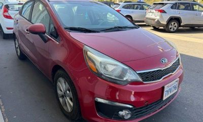 2016 Kia RIO LX A T