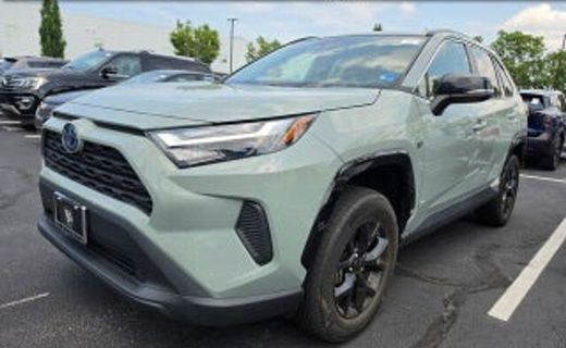 2024 Toyota RAV4 LE