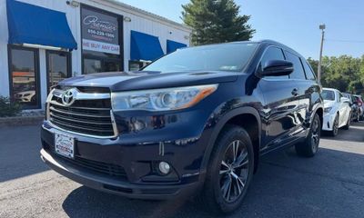 2016 Toyota Highlander Base
