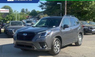 2024 Subaru Forester Premium Base