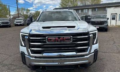 2024 GMC Sierra HD SLE