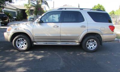 2005 Toyota Sequoia SR5