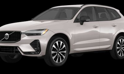 2026 Volvo XC60 Plus Dark