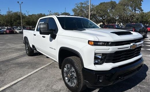 2025 Chevrolet Silverado HD Custom