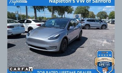 2024 Tesla Model Y Long Range