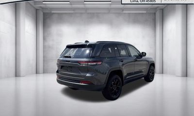 2024 Jeep Grand Cherokee Laredo