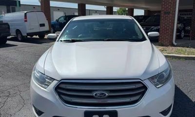 2014 Ford Taurus SEL