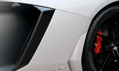 2015 Lamborghini Aventador Roadster