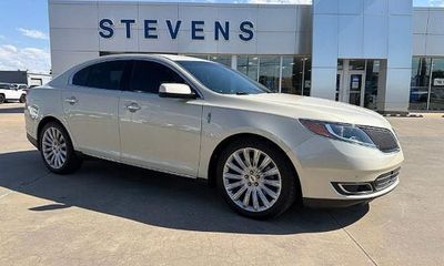 2014 Lincoln MKS
