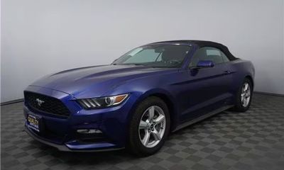 2015 Ford Mustang V6 Convertible