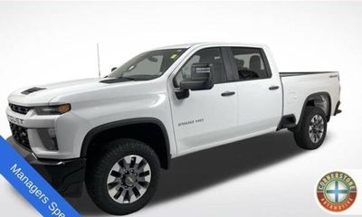 2022 Chevrolet Silverado HD Custom