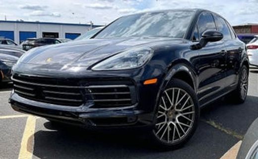 2022 Porsche Cayenne Base