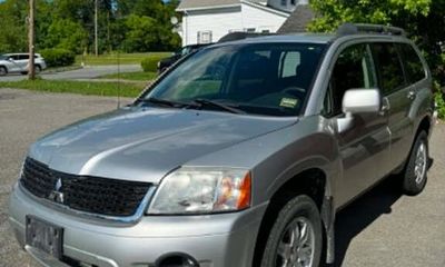2010 Mitsubishi Endeavor LS