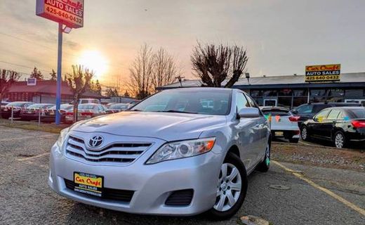 2010 Toyota Camry LE