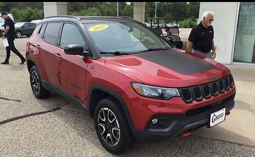 2025 Jeep Compass Trailhawk