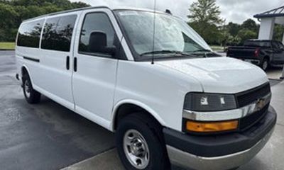 2026 Chevrolet Express 3500 Cutaway 177
