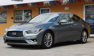 2018 Infiniti Q50 30T Luxe