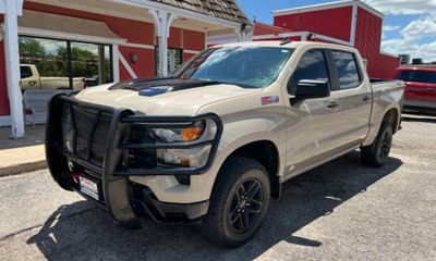 2023 Chevrolet Silverado Trail Boss Custom