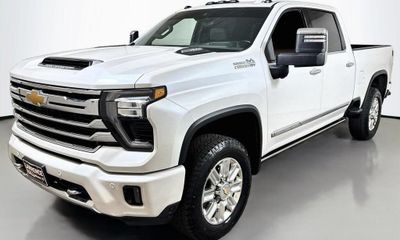 2025 Chevrolet Silverado HD High Country
