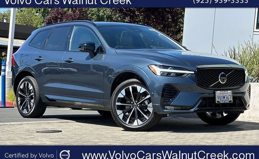 2026 Volvo XC60 Plus Dark