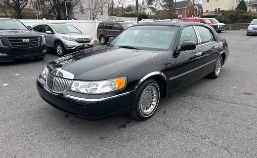 2002 Lincoln Town CAR Cartier