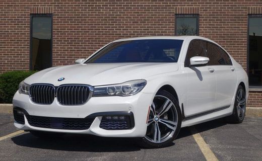 2016 BMW 740I