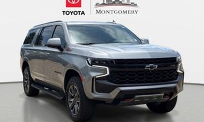 2024 Chevrolet Suburban LT