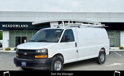 2025 Chevrolet Express EXT