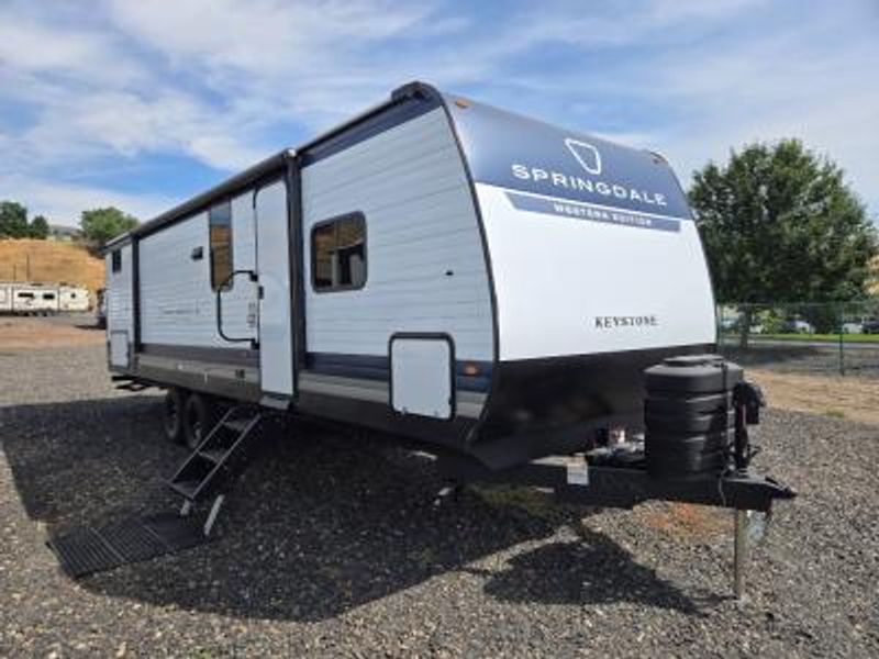 2027 Keystone RV — a typically priced live listing