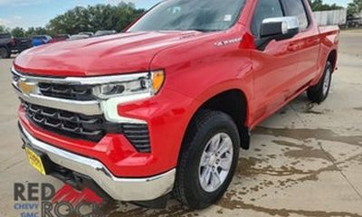 2026 Chevrolet Silverado LT