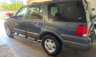 2004 Ford Expedition XLT