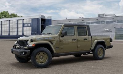 2026 Jeep Gladiator Sport
