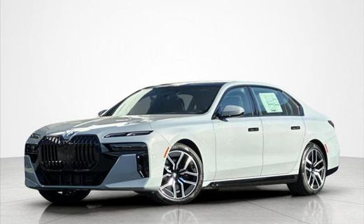 2026 BMW 740I