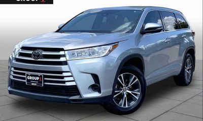 2017 Toyota Highlander LE
