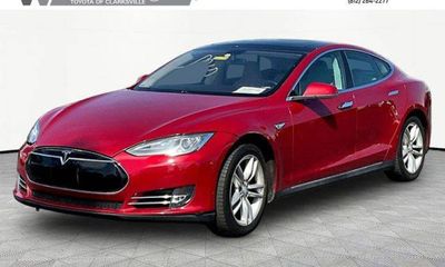 2013 Tesla Model S W DC Fast
