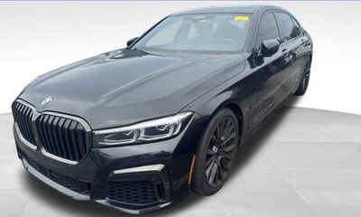 2021 BMW 740I