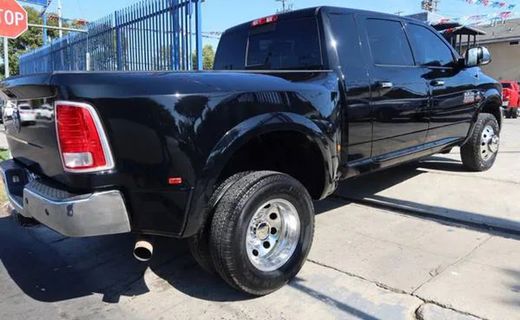 2014 Ram 3500 Laramie